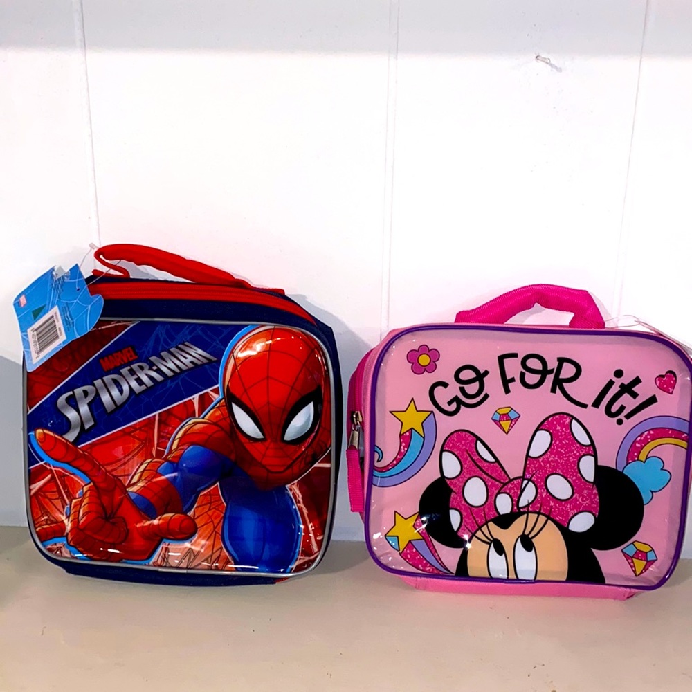 Set of 2 launch bags 1 Spider-Man and 1 Minnie.
